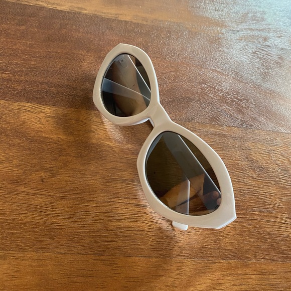 Accessories - Vintage White Sunglasses